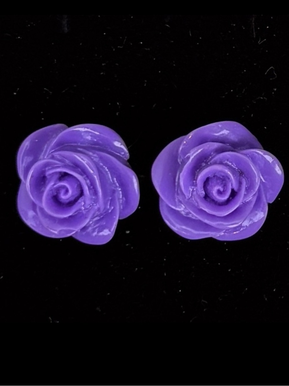 Vintage raised purple flower costume pierced earrings